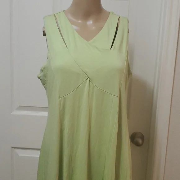 SOFT SURROUNDINGS m - Duvall Sleeveless Midi Margarita Green cut-outs - Picture 3 of 10